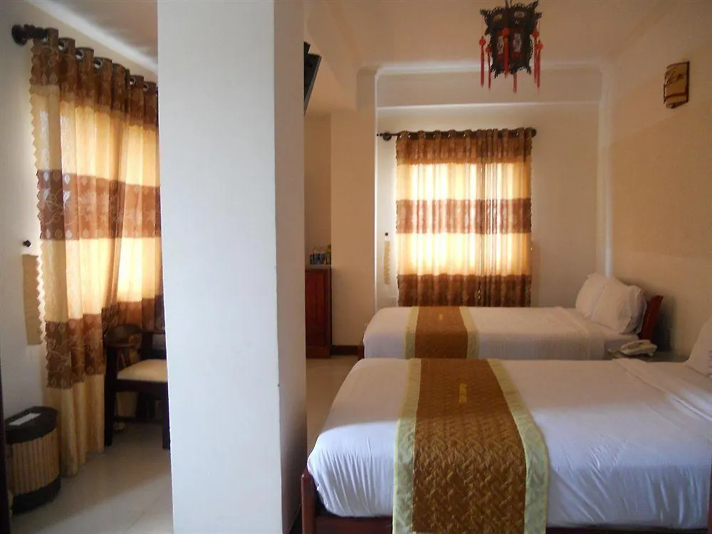 House Land Hotel 2 Da Nang 2*,